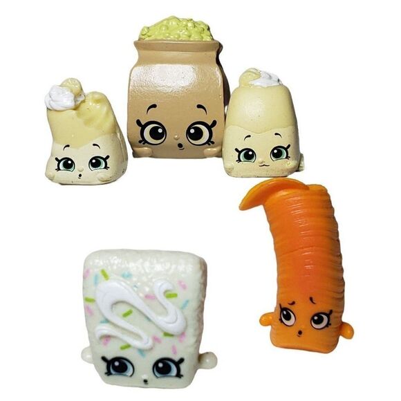 Shopkins Real Littles Minis Foodies Pringles, Pudding, Popcorn, Treats Figures - Picture 2 of 8